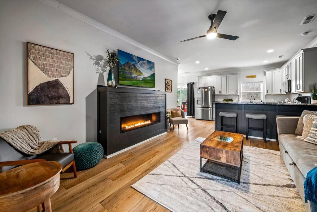 *Dog Friendly*Modern Home-Minutes To Dollywood, Gatlinburg, Smoky Mountains & Pigeon Forge! Eksteriør bilde