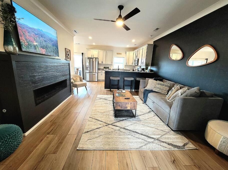 *Dog Friendly*Modern Home-Minutes To Dollywood, Gatlinburg, Smoky Mountains & Pigeon Forge! Eksteriør bilde