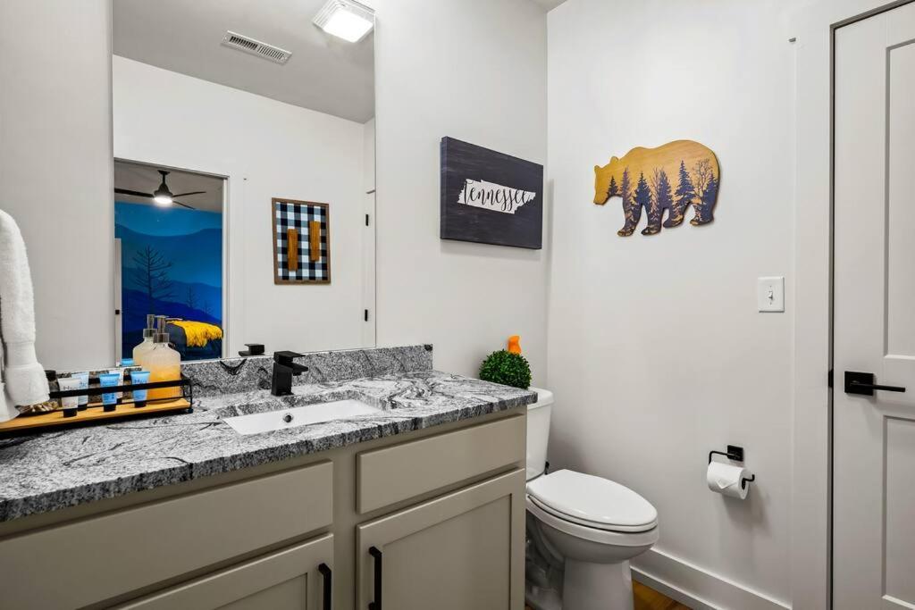 *Dog Friendly*Modern Home-Minutes To Dollywood, Gatlinburg, Smoky Mountains & Pigeon Forge! Eksteriør bilde